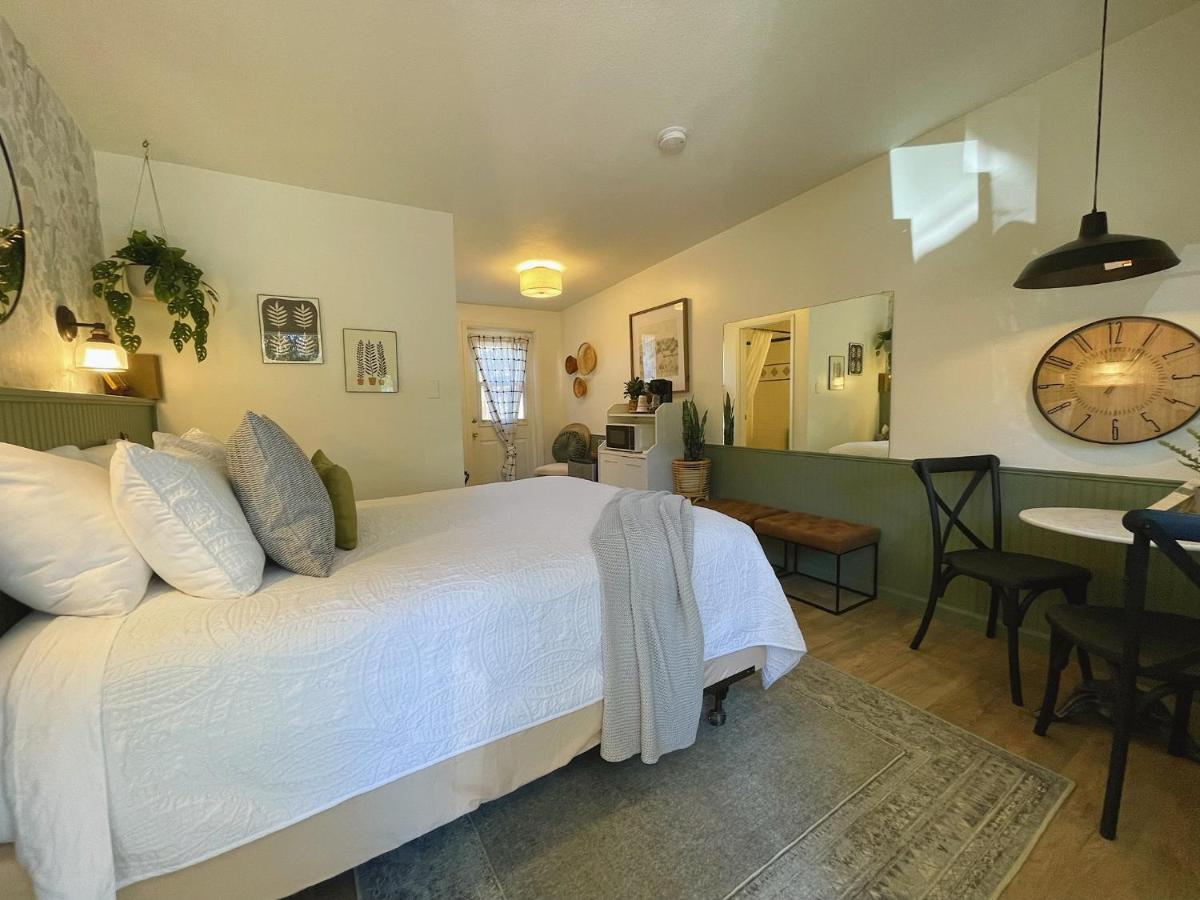 Emerald Valley Inn Port Crescent Εξωτερικό φωτογραφία